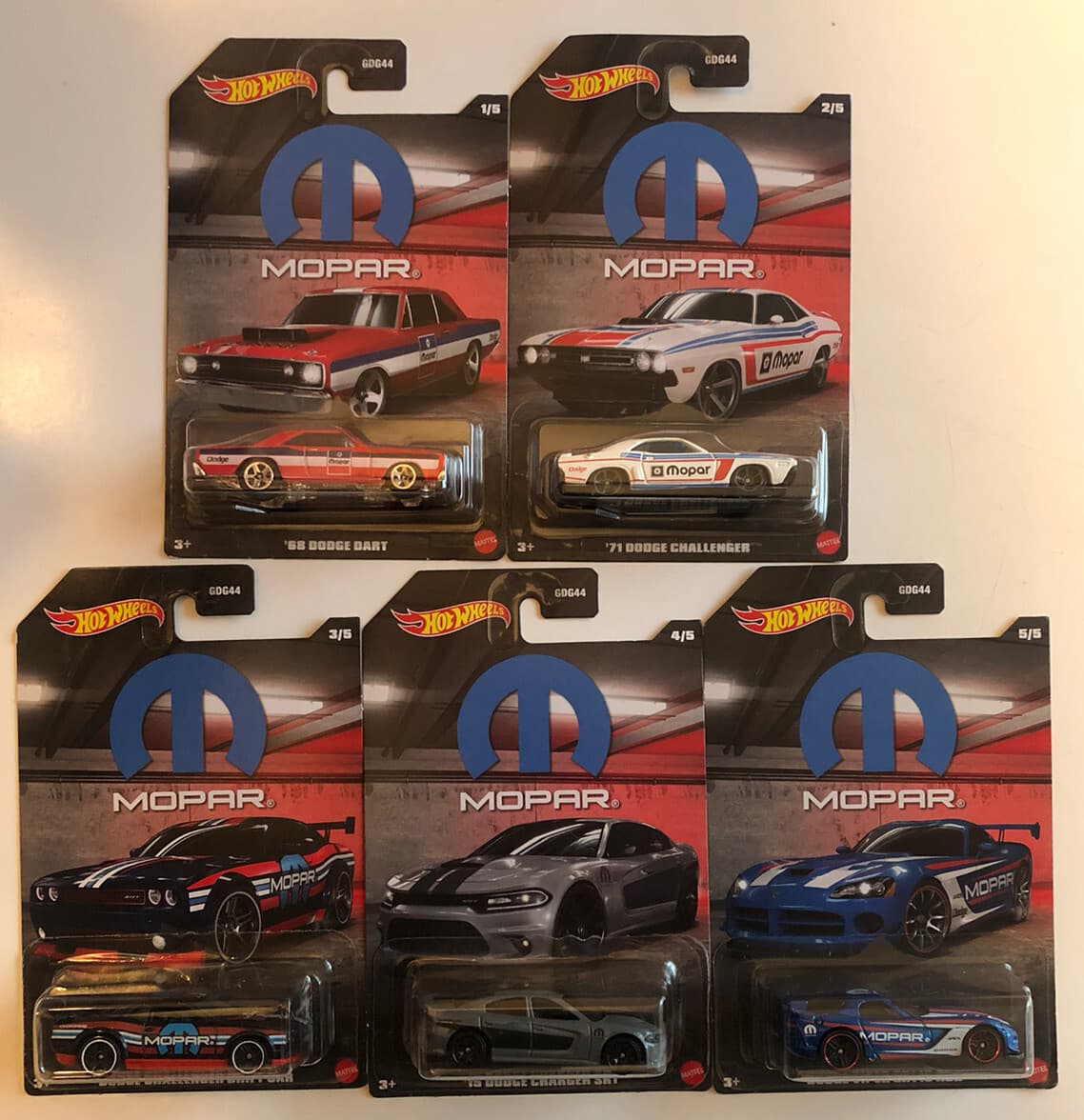 HOT WHEELS PREMIUM 1:64 MOPAR 2022 SET OF 5  - Image 1