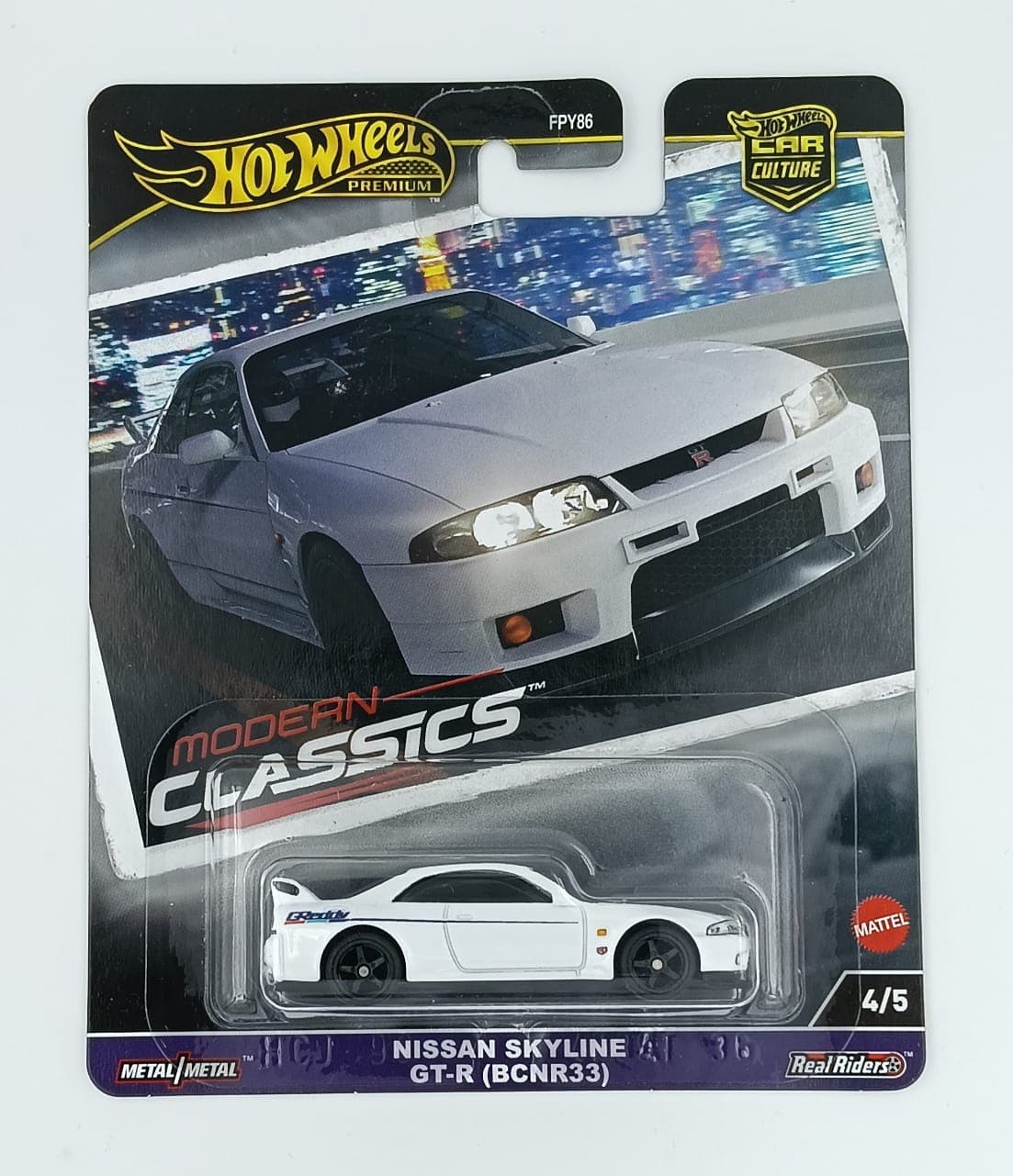 Hot Wheels Premium 1:64 NISSAN SKYLINE GT-R (BCNR33) MODERN CLASSICS - Image 1