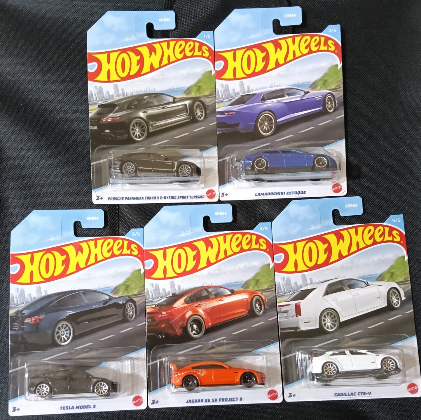 Hot Wheels Premium 1:64 HW LUXURY SERIES SET - Image 1