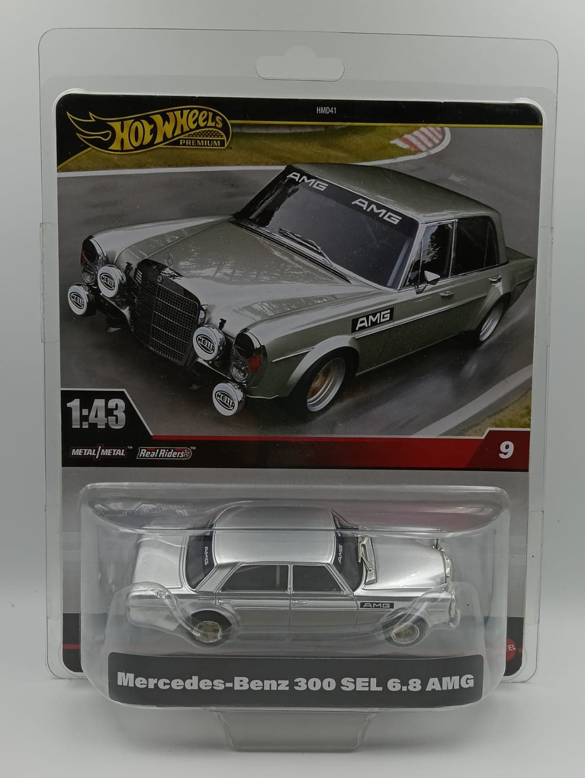 HOT WHEELS PREMIUM 1:43 MERCEDES-BENZ 300 SEL 6.8 AMG - Image 1