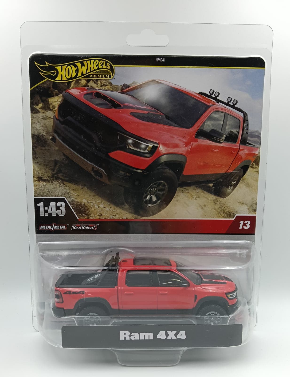 HOT WHEELS PREMIUM 1:43 RAM 4×4 - Image 1
