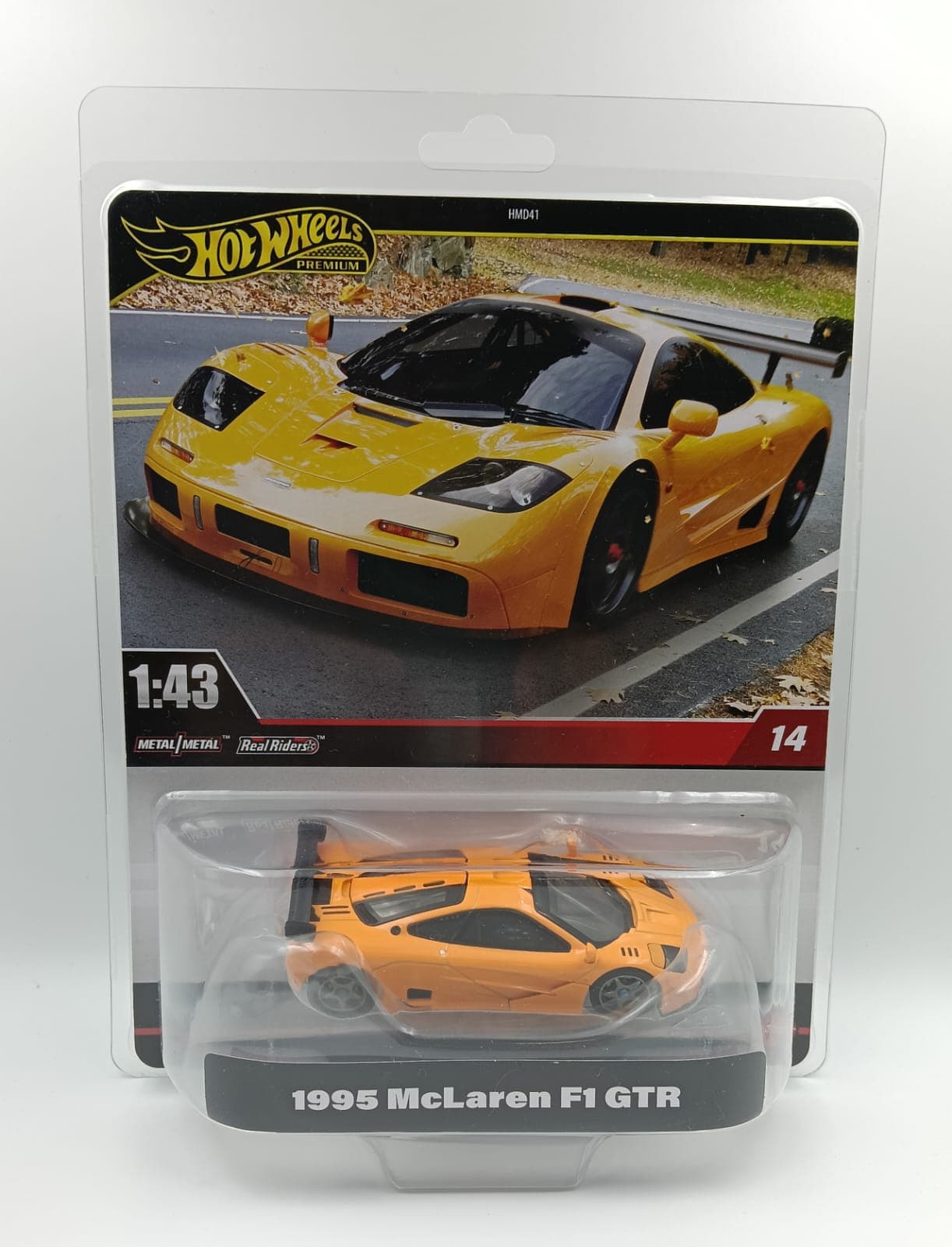 HOT WHEELS PREMIUM 1:43 1995 McLAREN F1 GTR - Image 1