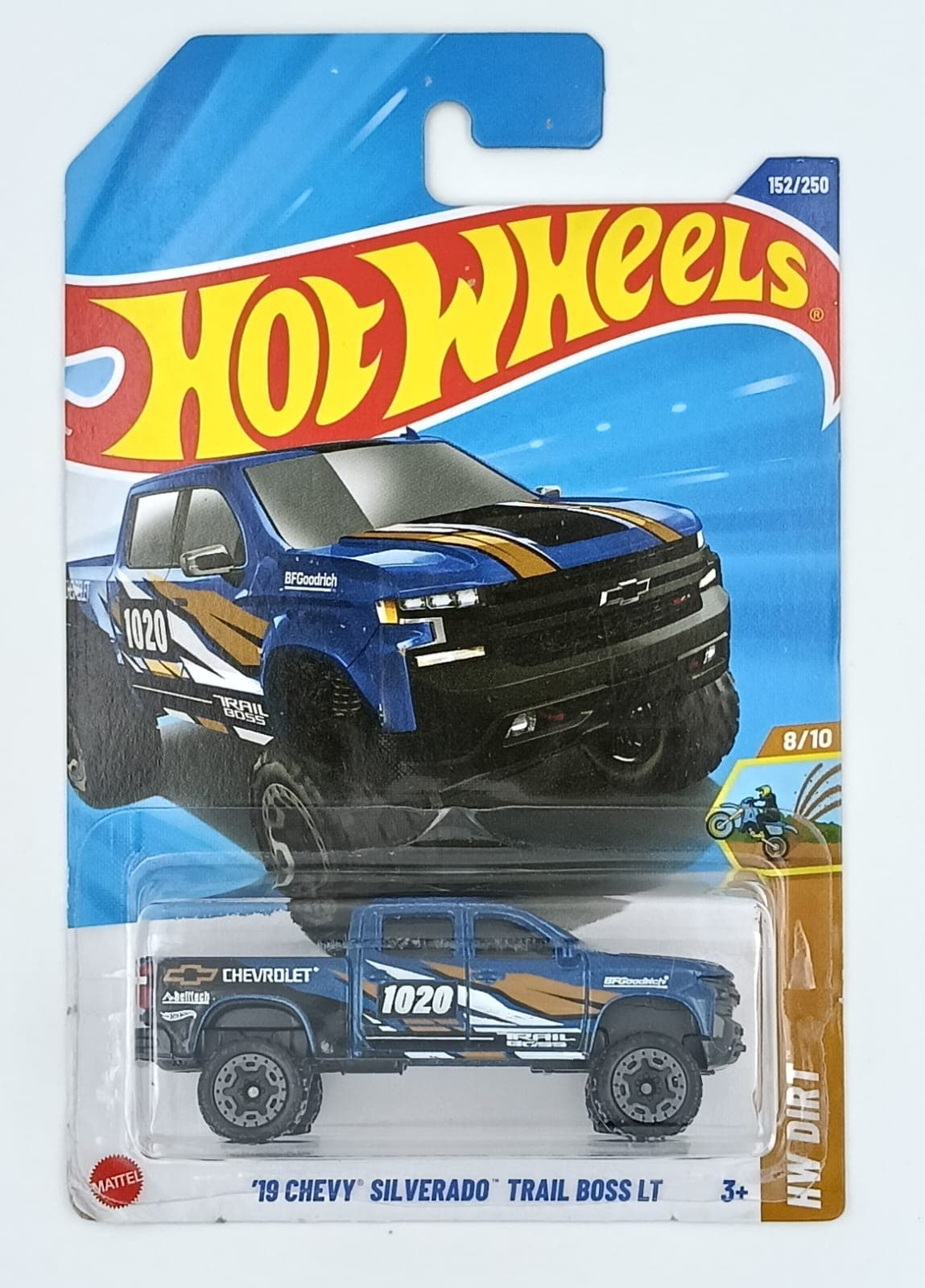 HOT WHEELS MAIN LINE '19 CHEVY SILVERADO TRAIL BOSS LT - Image 1