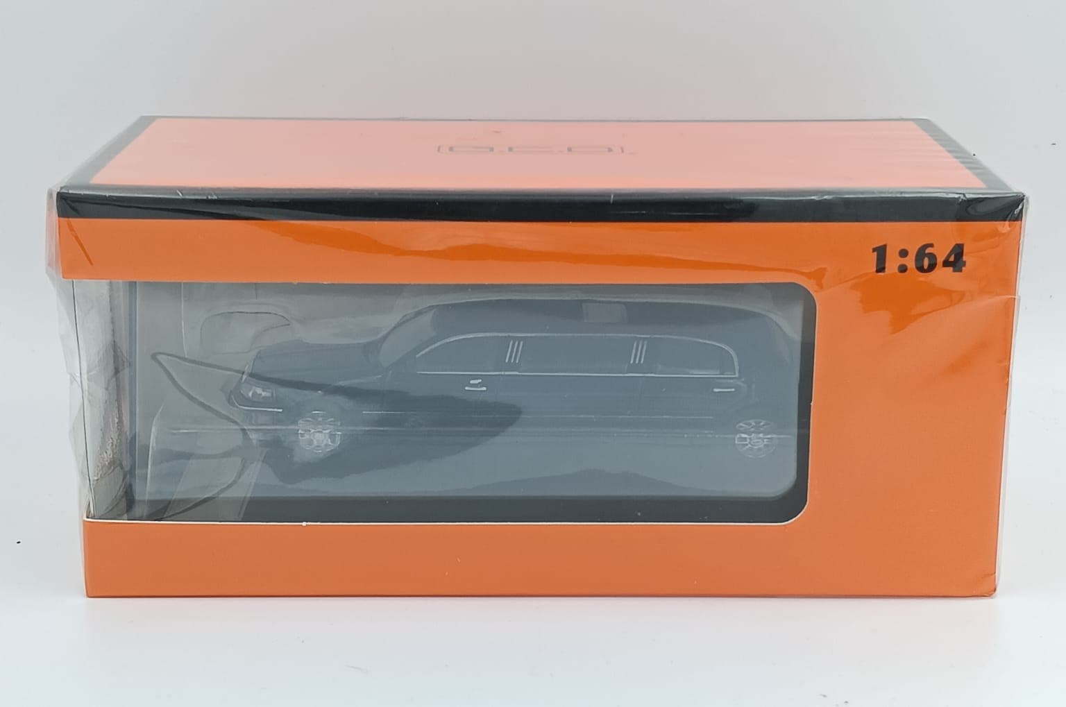 GCD 2003 Town Car Limousine - Image 1