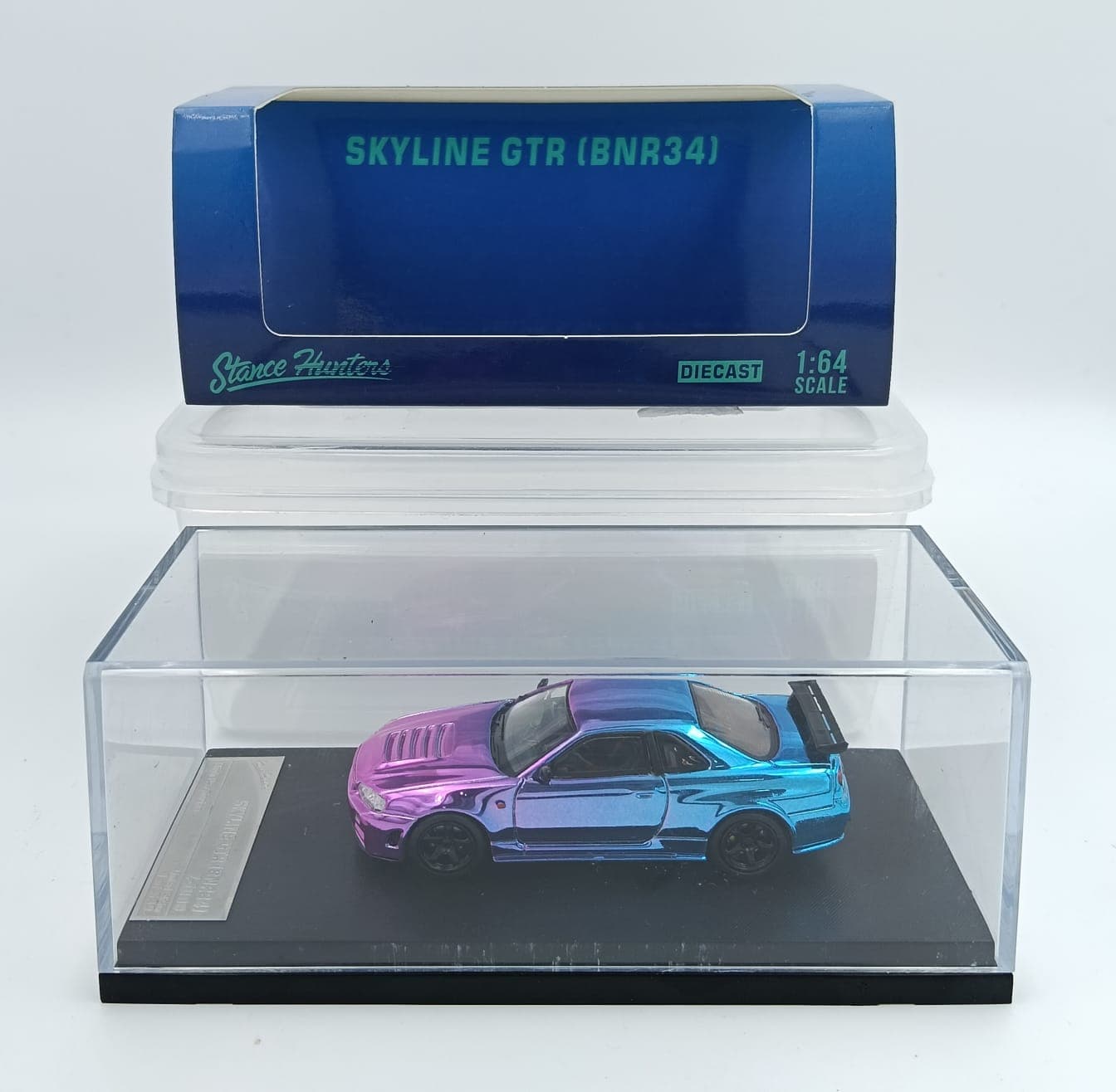 Stance Hunters SKYLINE GTR (BNR34) Z-tune LIMITED EDITION : 1 OF 599 - Image 1