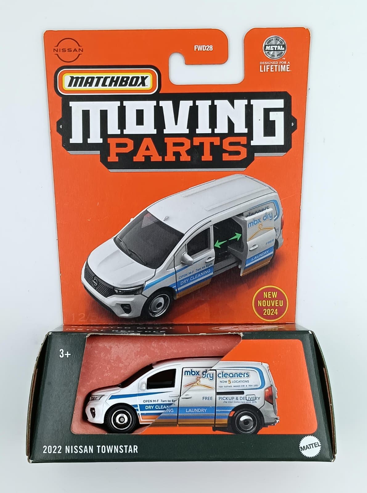 MATCHBOX 2022 NISSAN TOWNSTAR MOVING PARTS - Image 1