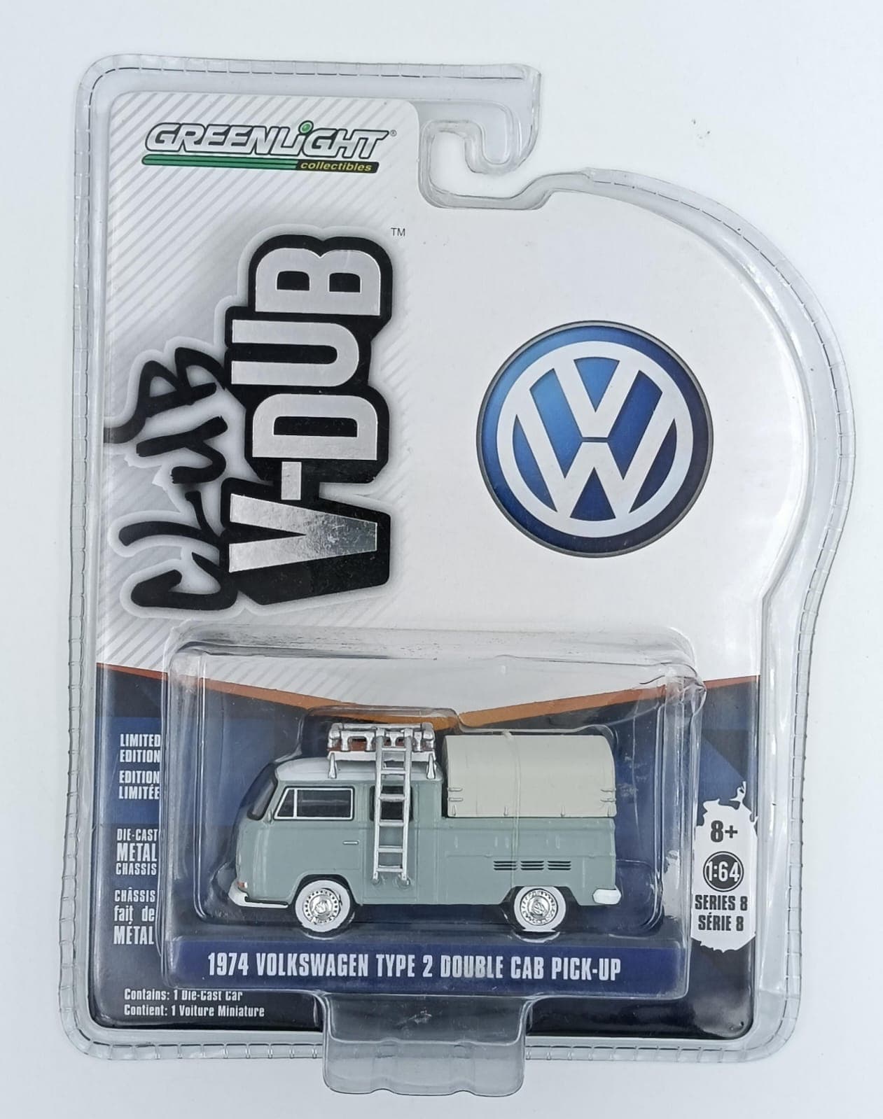 GREENLIGHT 1974 VOLKSWAGEN TYPE 2 DOUBLE CAB PICK-UP - Image 1