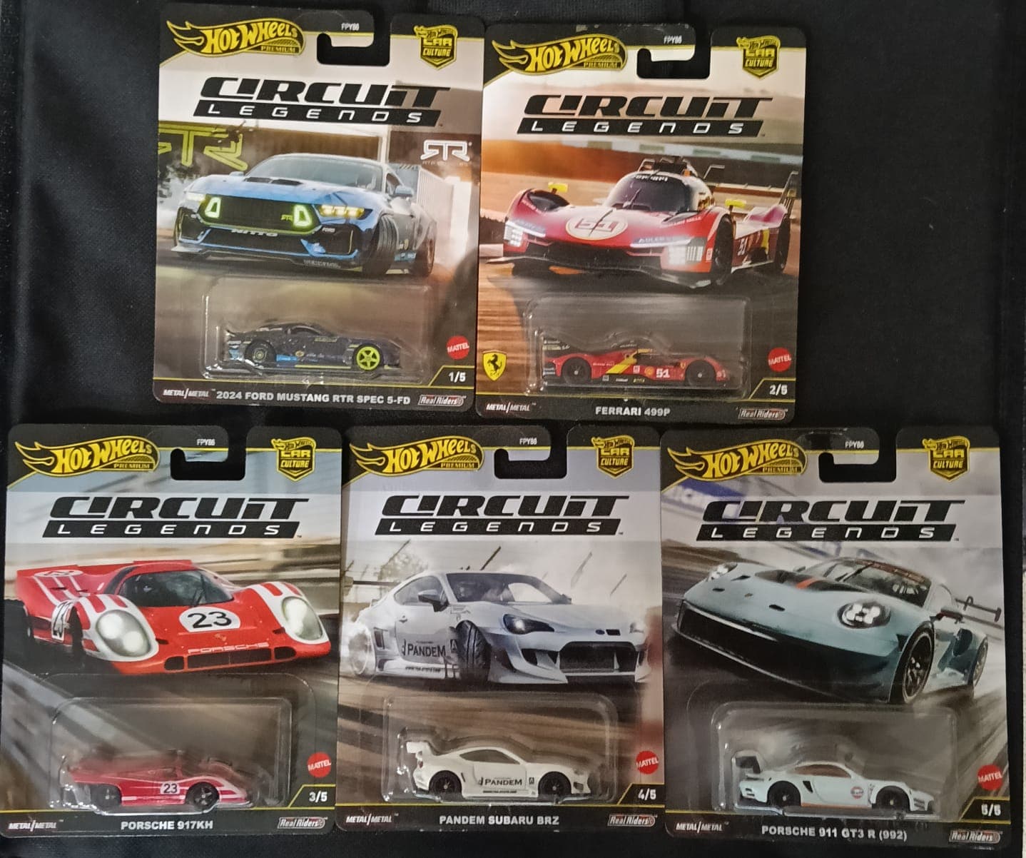 HOTWHEELS PREMIUM 1:64 CIRCUIT LEGENDS IMPORTED SETS - Image 1